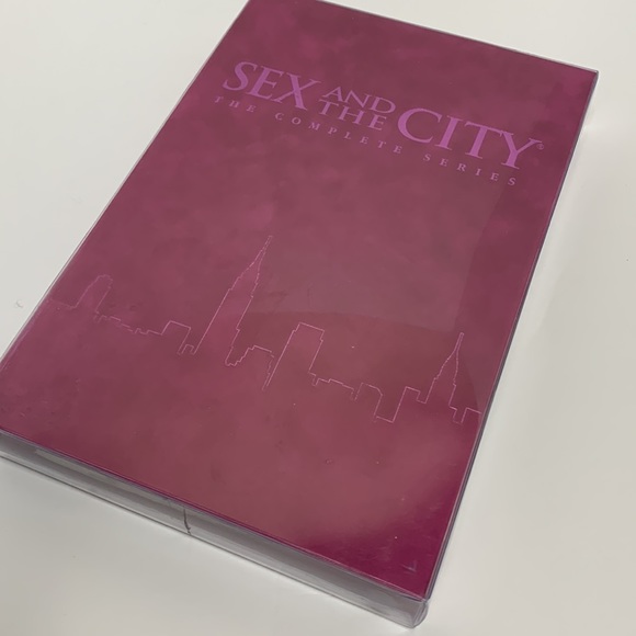 Sex And The City | Purple Velvet Case Complete Series Book Box Set | Collectors - Picture 10 of 11